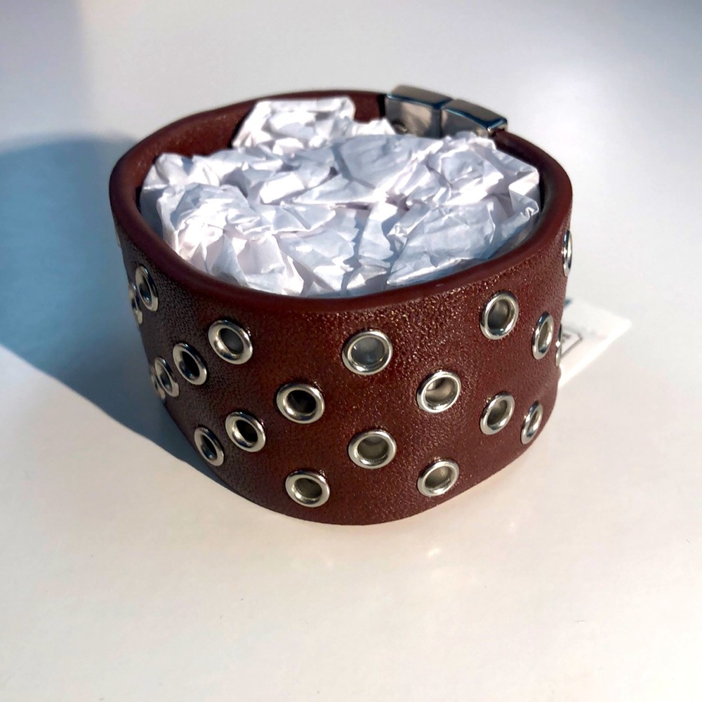 Leather bracelet